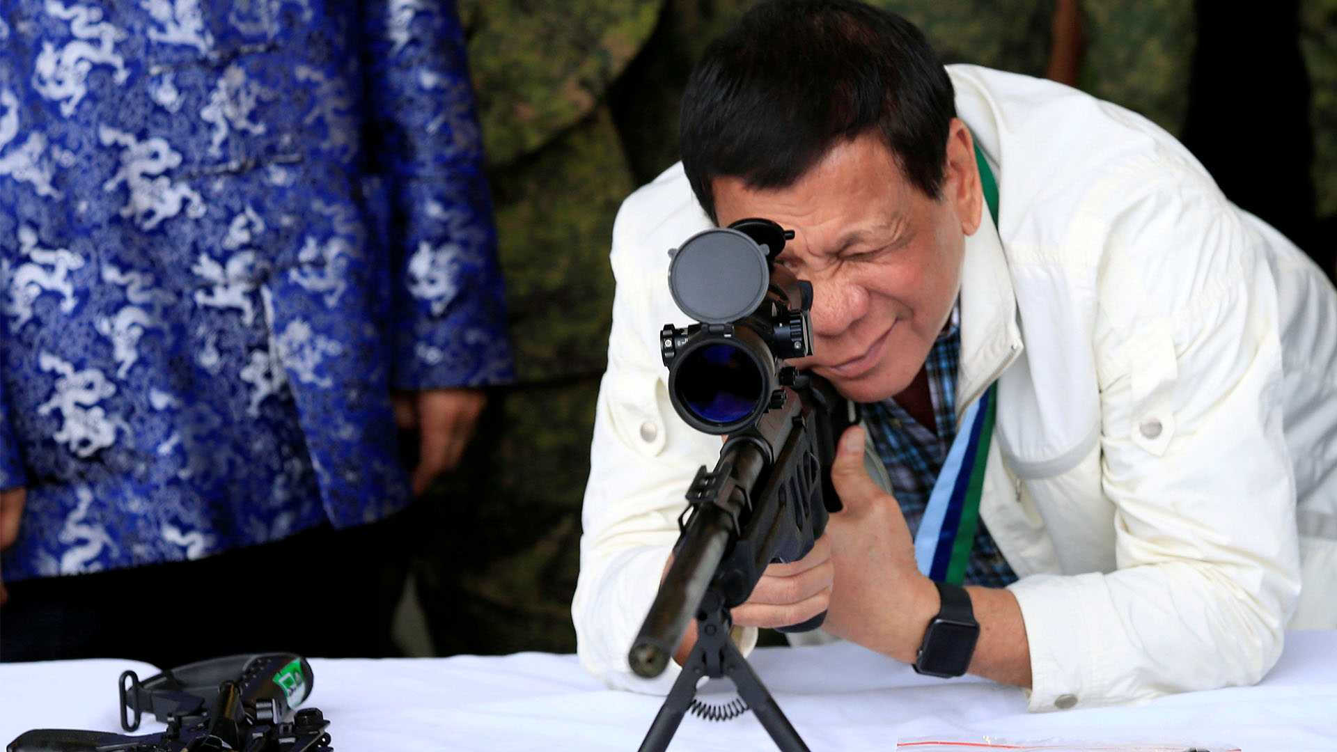 Duterte pide a la Policía matar a los «idiotas» que se resistan al arresto