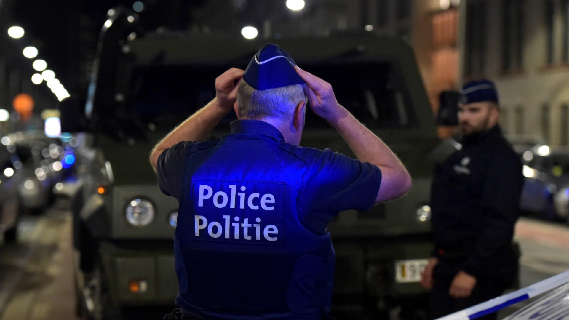 El atacante de Bruselas llevaba un arma de fuego falsa y dos ejemplares del Corán