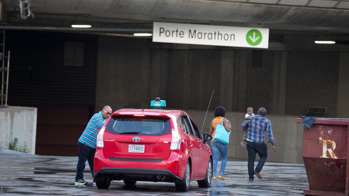 El estadio olímpico de Montreal abre sus puertas a los refugiados de EEUU