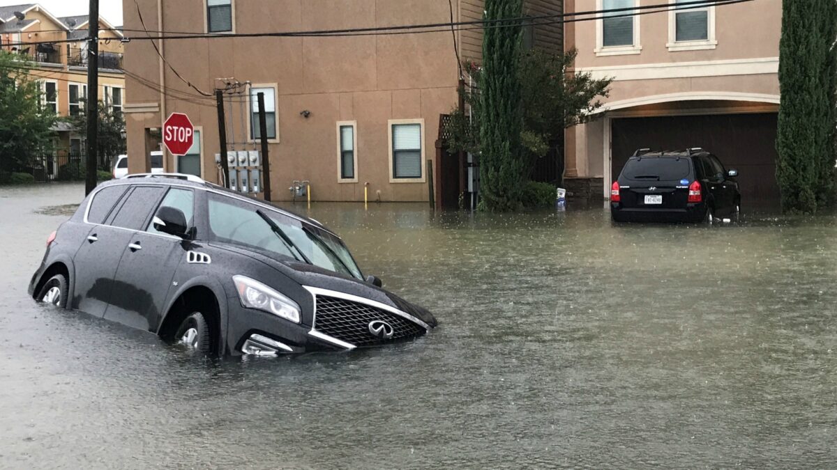 El huracán Harvey deja al menos cinco muertos tras su paso por Houston