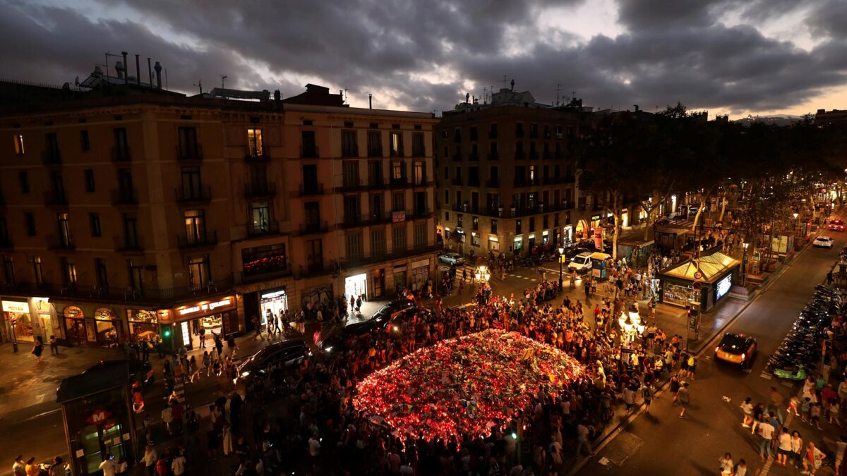 El joven apuñalado en Barcelona, la víctima 15 de los atentados de Cataluña