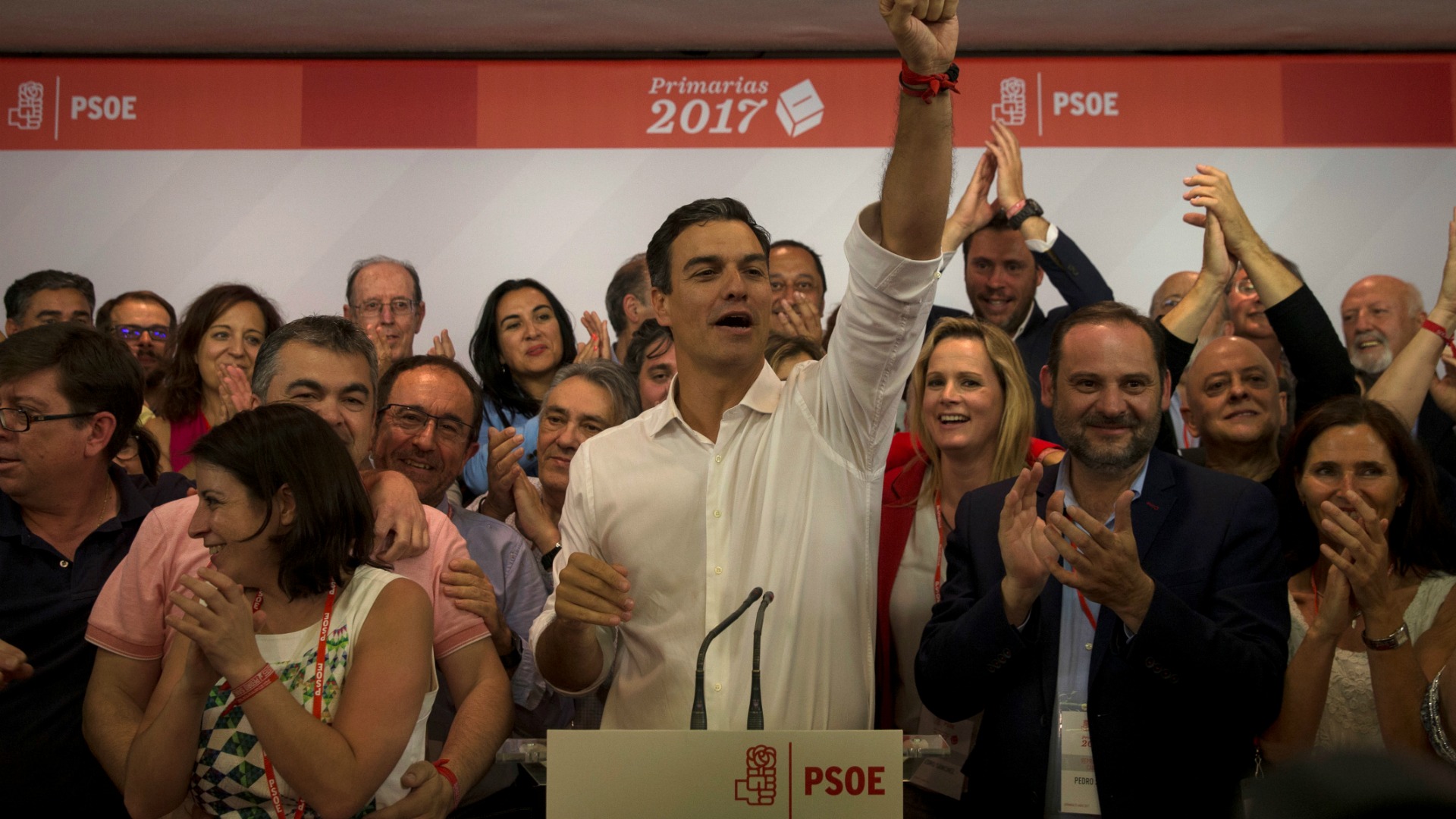 El nuevo PSOE de Pedro Sánchez acorta distancias con el PP