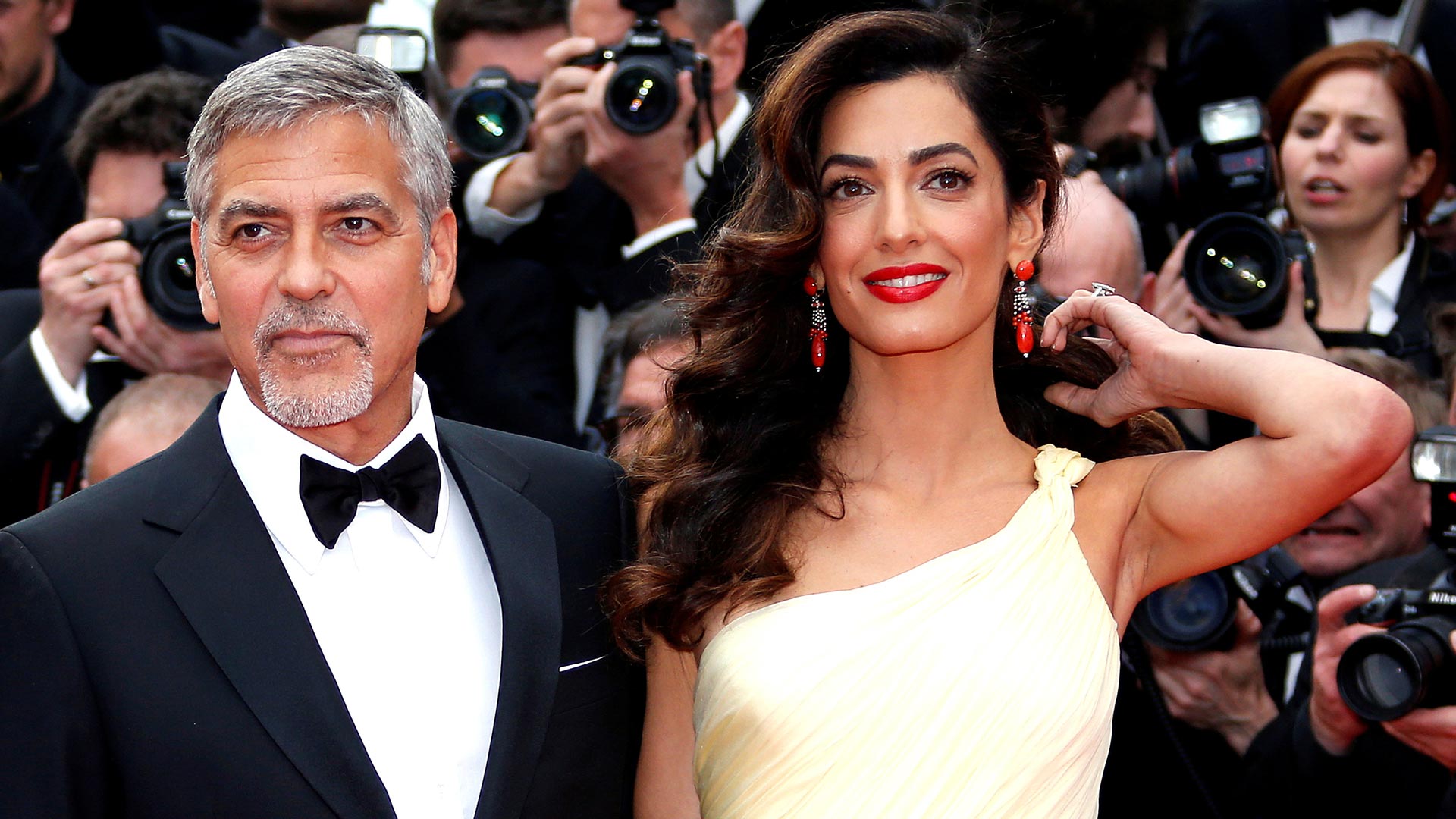 George Clooney y su esposa pagarán la educación de 3.000 niños refugiados