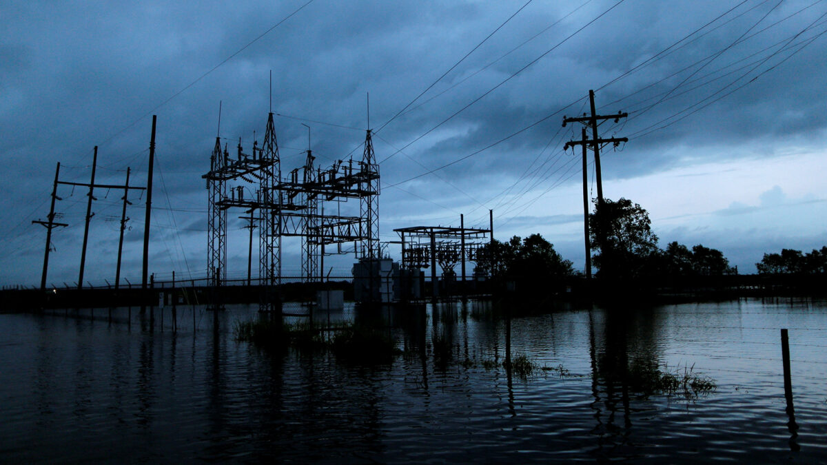 Harvey llega al estado de Louisiana tras arrasar Houston