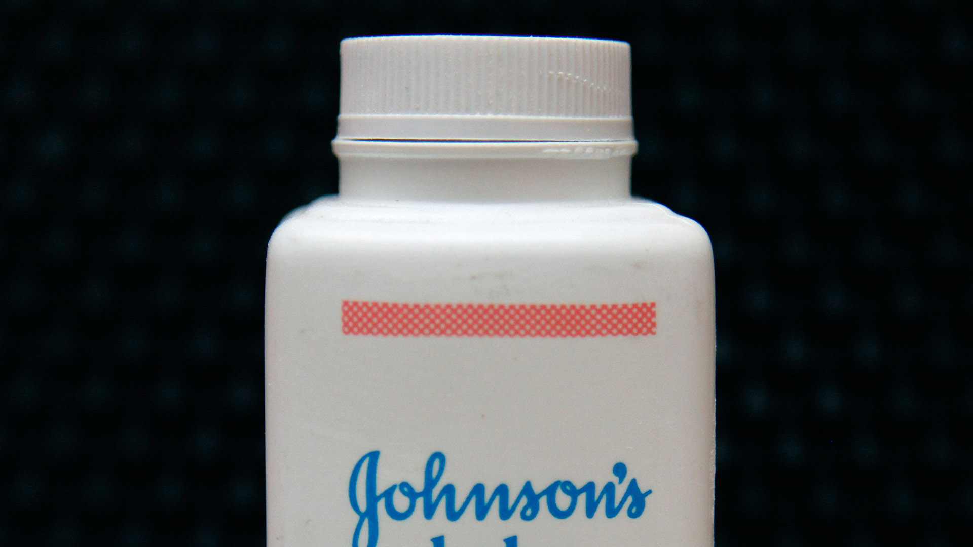 Johnson&Johnson, condenada a indemnizar a la mujer que desarrolló un cáncer por sus polvos de talco