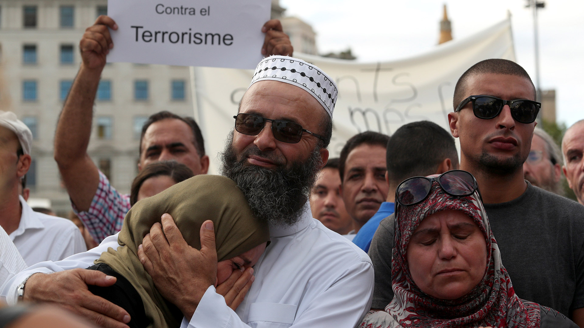La comunidad musulmana de Barcelona se manifiesta en contra del terrorismo