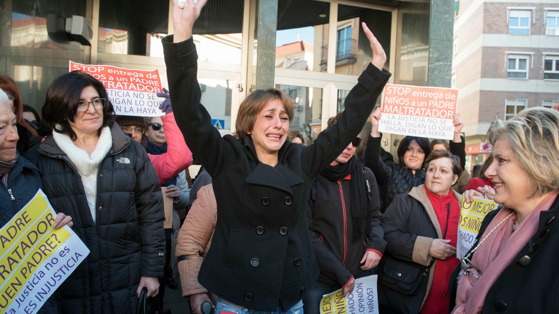 La Audiencia de Granada dictamina que Juana Rivas tiene que entregar sus hijos al padre