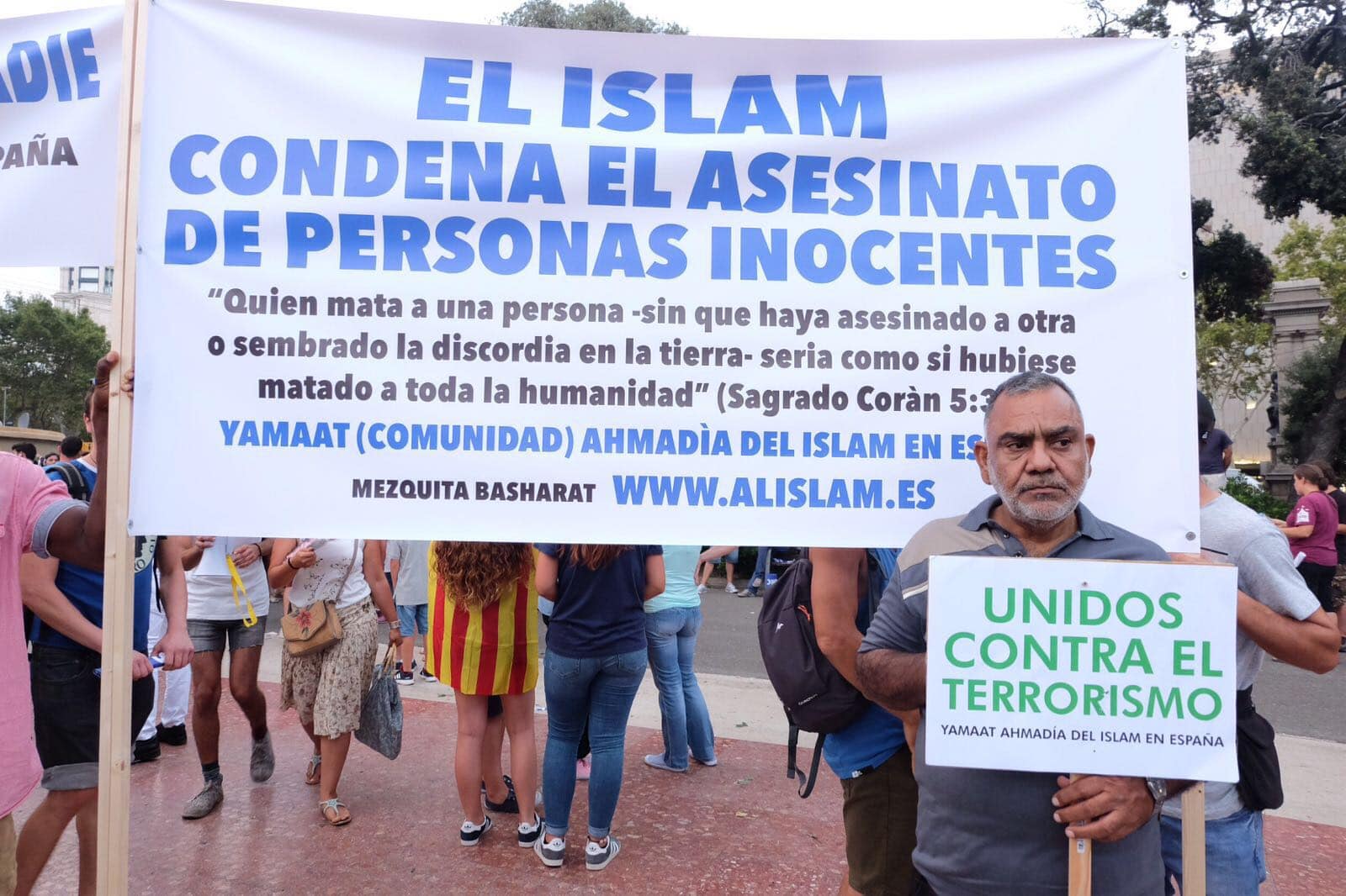 La manifestación de Barcelona contra el terrorismo, en imágenes 16