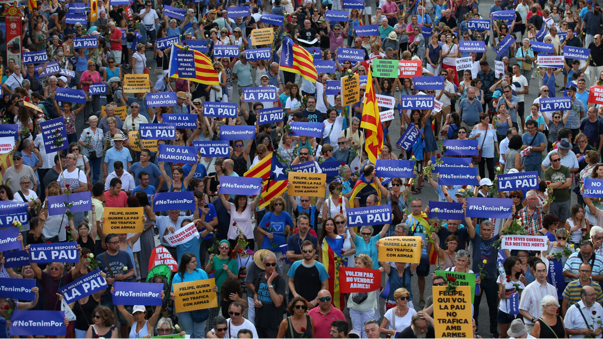 No Tinc Por: la marcha de las banderas contra el terrorismo