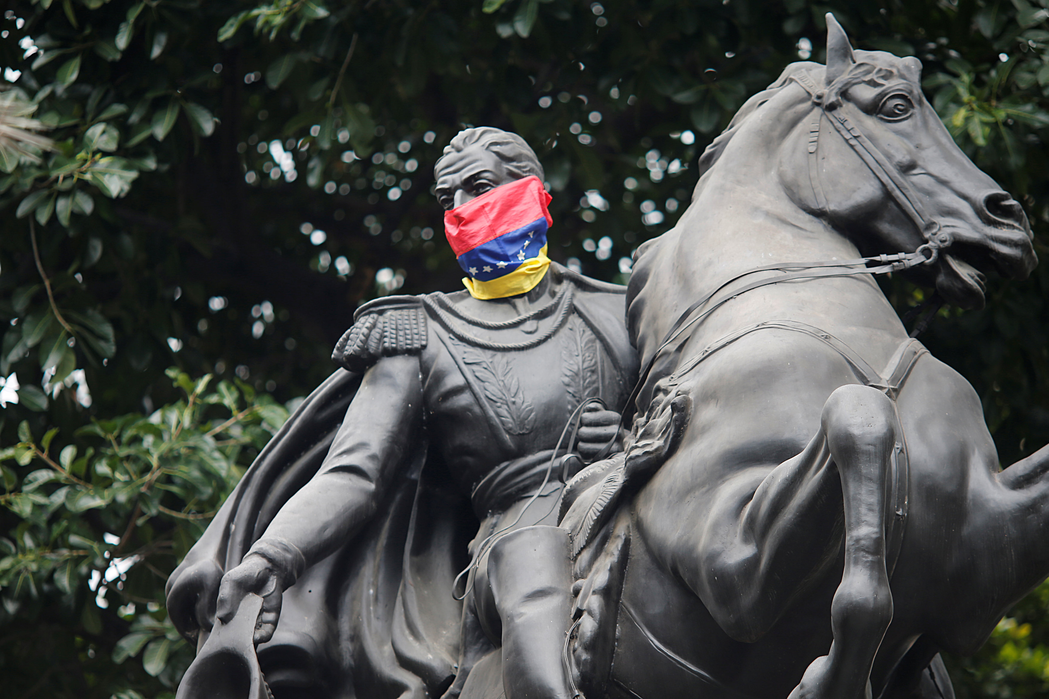 La oposición venezolana denuncia el "secuestro total" de las instituciones 4