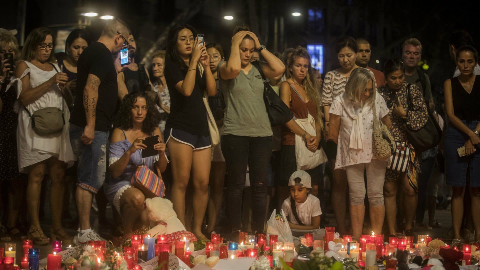 Las víctimas de los atentados en Cataluña son de 35 nacionalidades