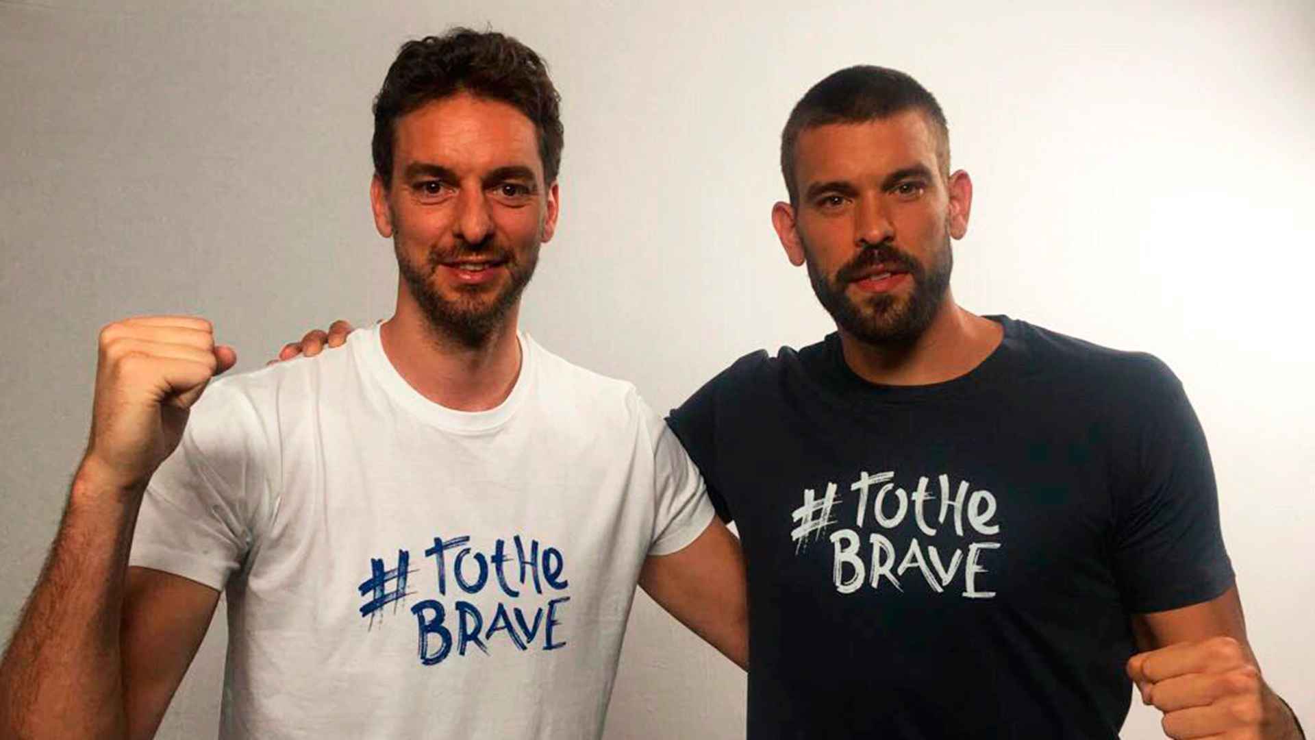 Los hermanos Gasol se suman al movimiento de Messi contra el cáncer infantil