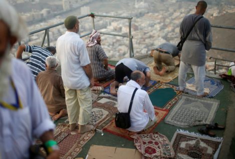 Más de dos millones de musulmanes peregrinan a La Meca para el hajj