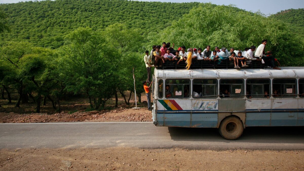 Mueren cuatro voluntarios españoles en un accidente de tráfico en India