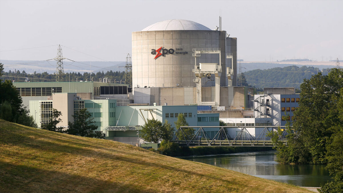 Suiza vuelve a poner en funcionamiento la central nuclear más vieja del mundo