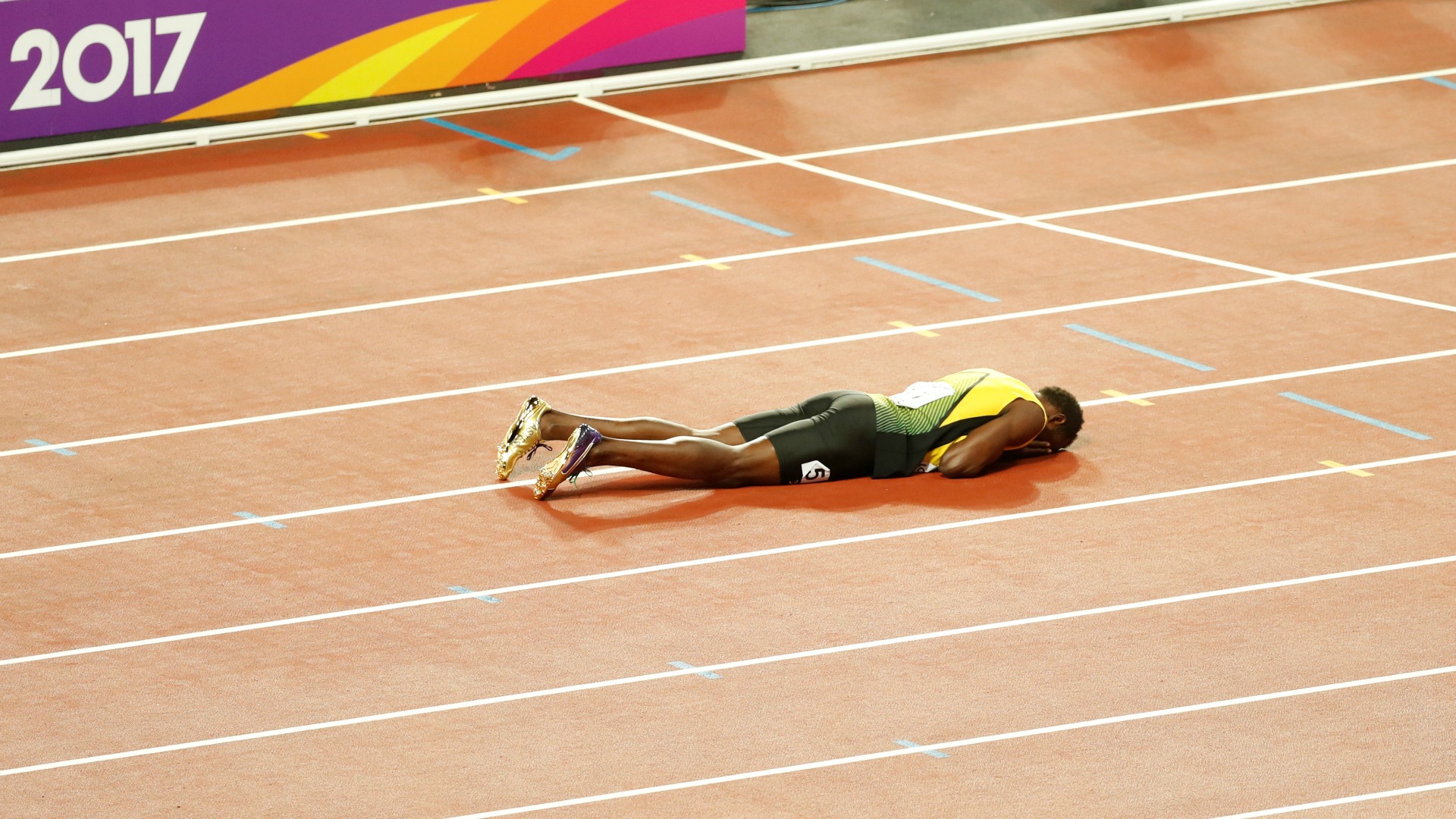 Una lesión ensombrece la retirada del atletismo de Usain Bolt