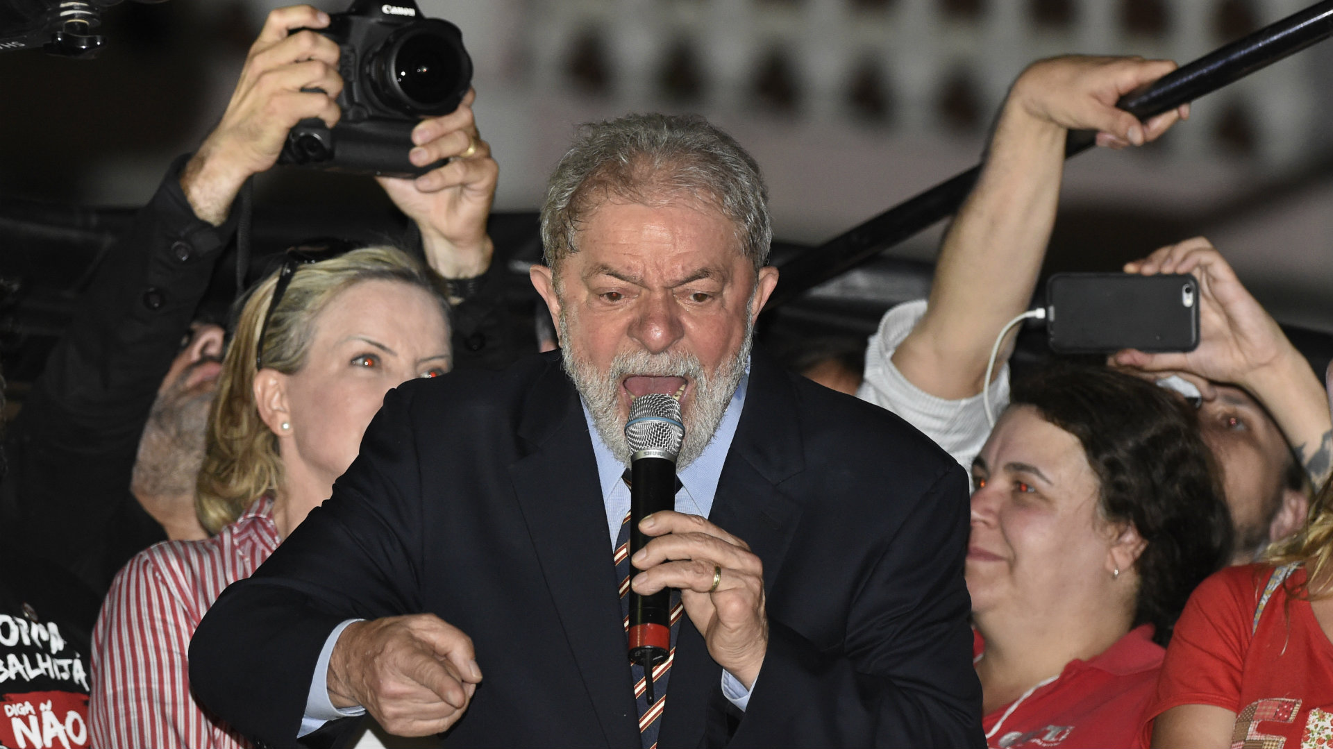 Lula es favorito para ganar  la presidencia de Brasil, según un sondeo