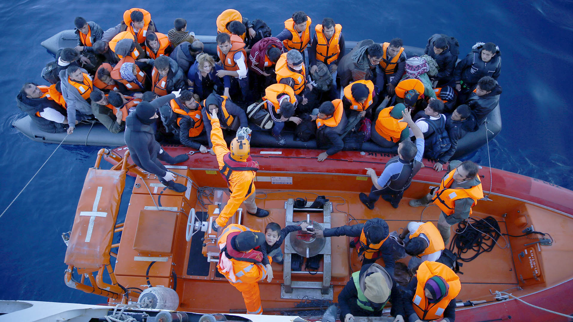 Al menos cuatro refugiados muertos y 20 desaparecidos en un naufragio en el mar Negro