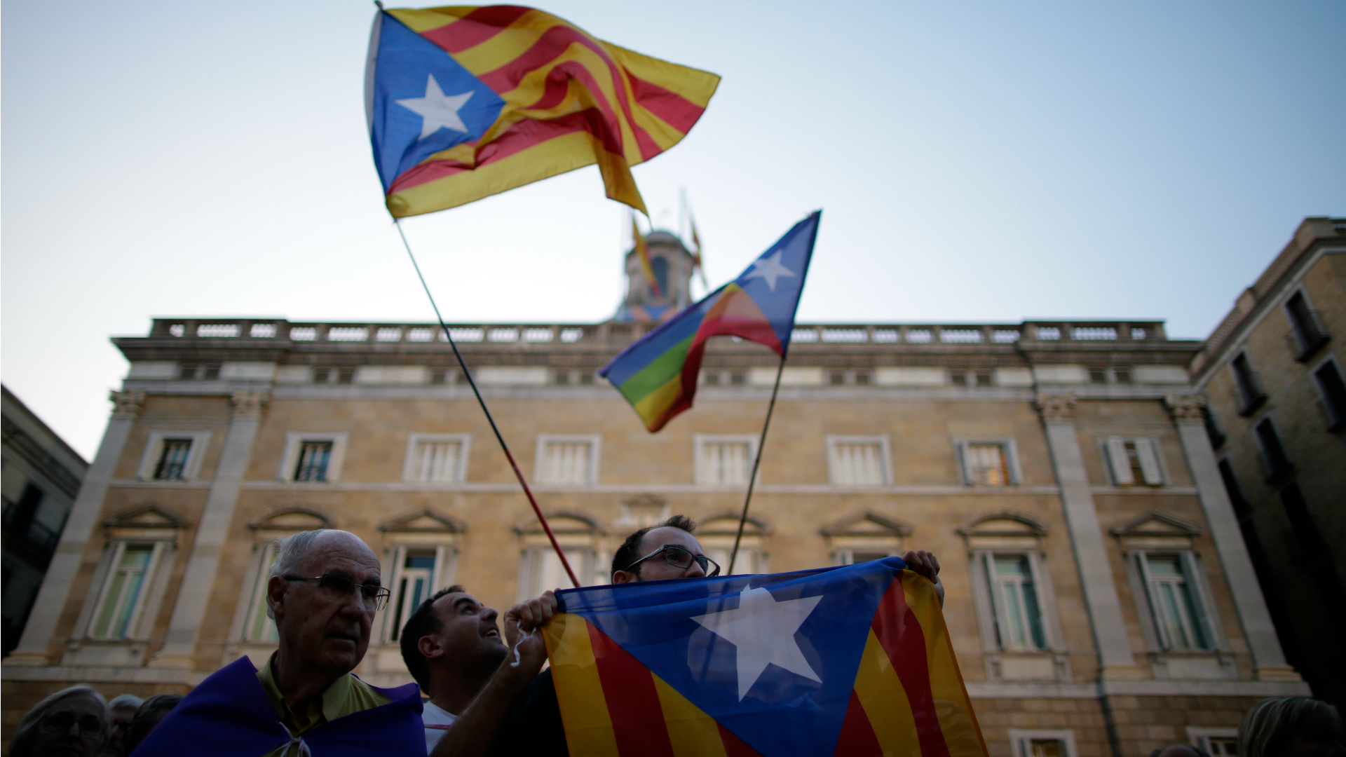 Apoyo unánime de los líderes constitucionalistas a los alcaldes que se oponen al referéndum catalán