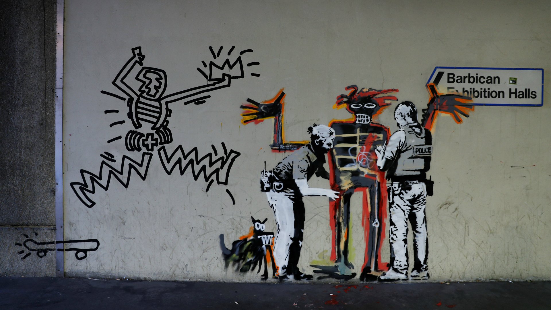 Banksy reaparece con dos murales en el centro Barbican de Londres