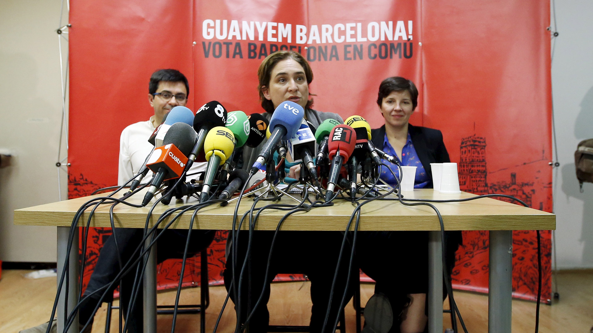 Barcelona decide no ceder espacios para el referéndum