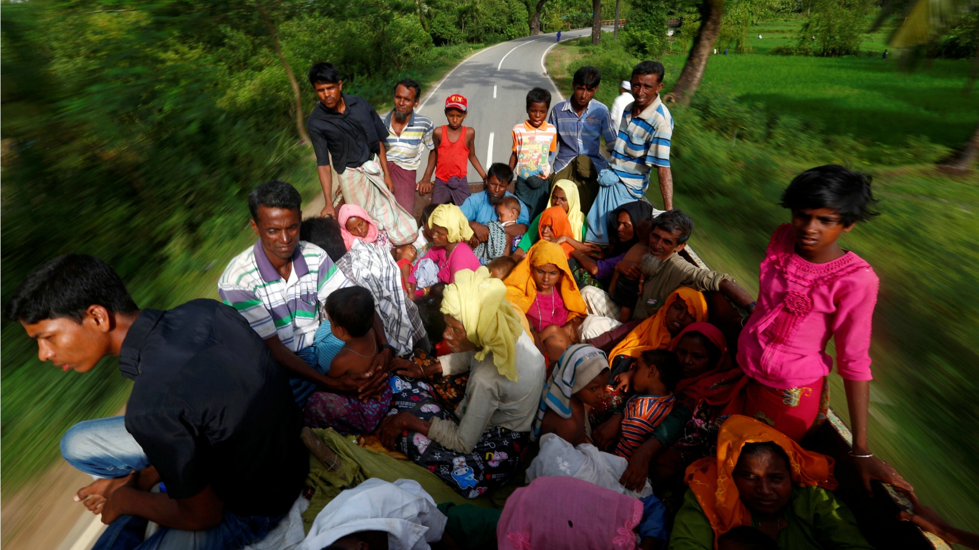 La ONU urge a Birmania a suspender la violencia contra los rohingyas