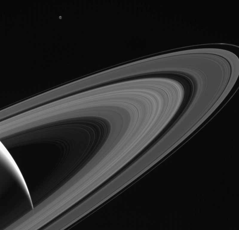 Cassini se despide de Saturno para siempre 3