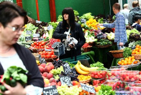 Desarticulada una organización que defraudó 2,5 millones de euros en productos hortofrutícolas