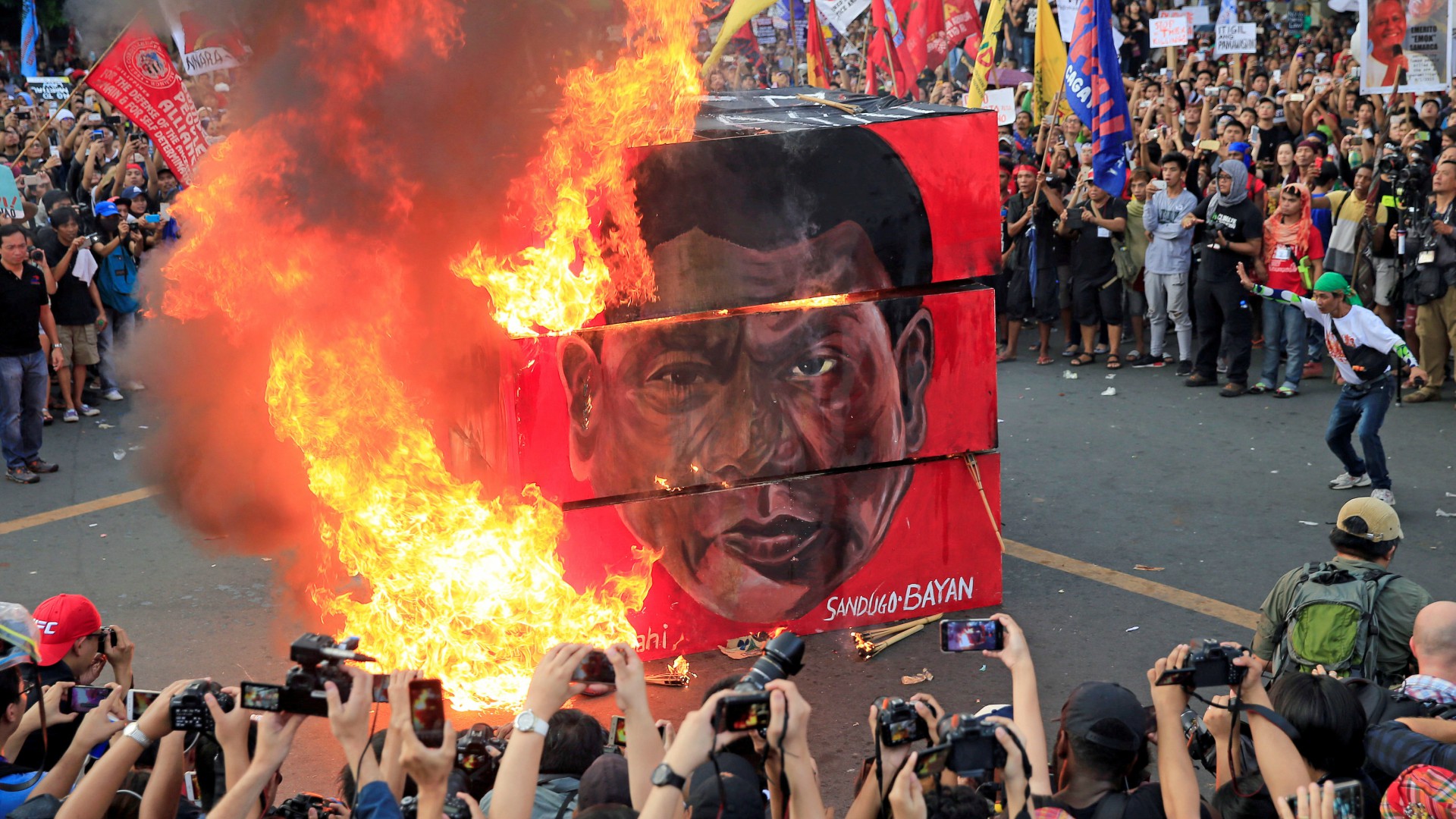 Duterte ordena matar a su hijo si está involucrado en el tráfico de drogas