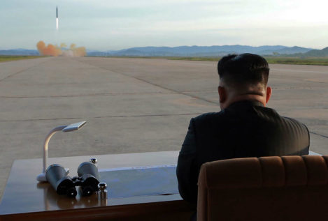 EEUU dice tener "muchas" opciones militares ante Corea del Norte