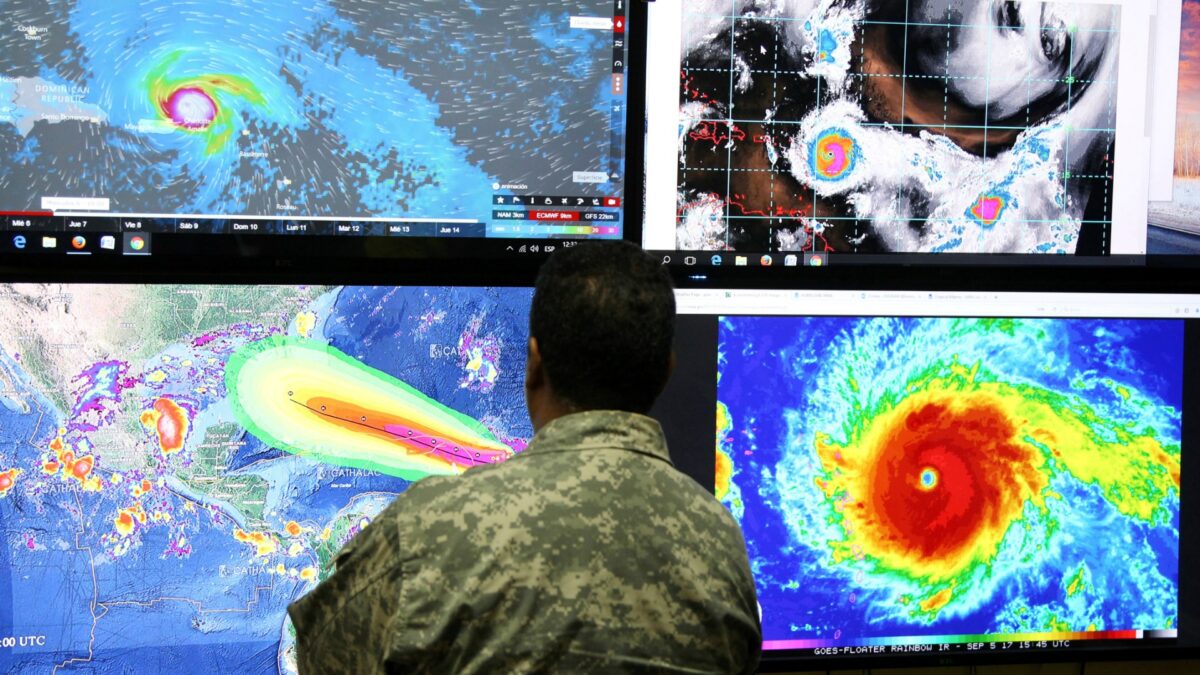 El huracán Irma causa importantes daños materiales a su paso por las Antillas francesas