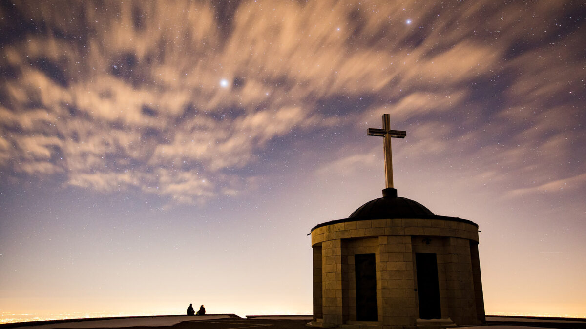 ¿Por qué se acelera la decadencia de la Iglesia católica en España?