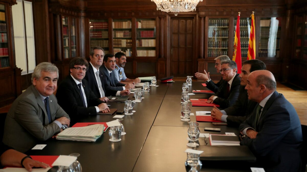 Generalitat y gobierno central apelan a la tranquilidad a tres días del 1-O