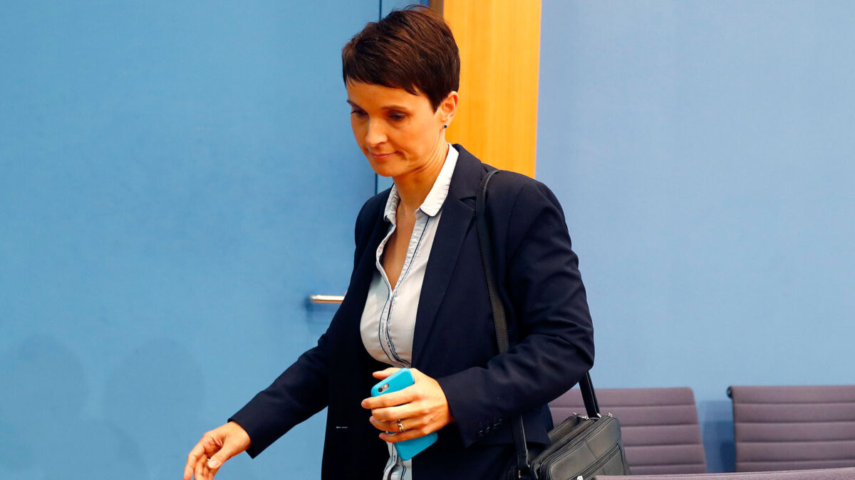 La ultraderechista alemana Petry anuncia por sorpresa que no asumirá su escaño