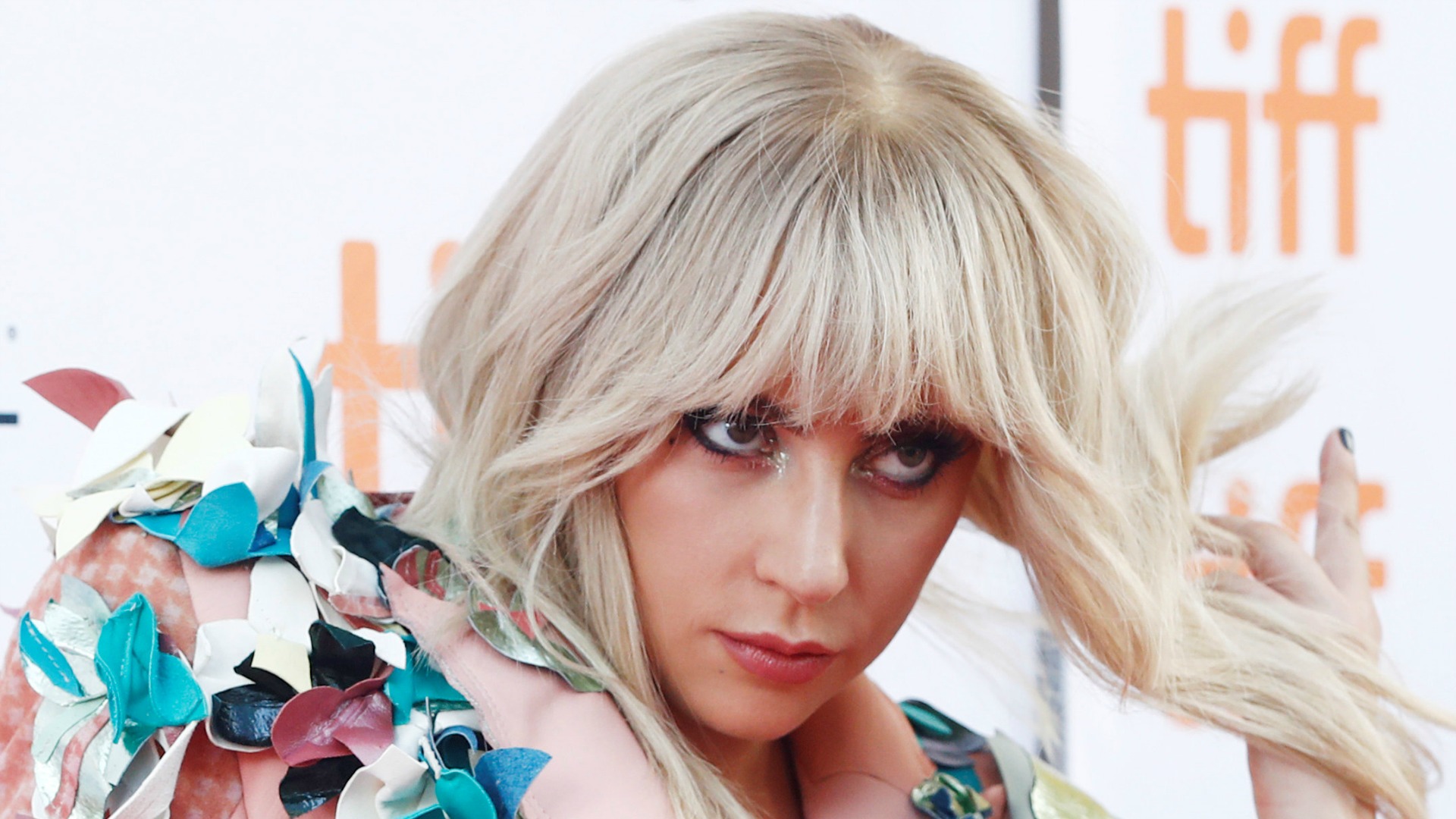 Lady Gaga aplaza todos los conciertos de su gira europea a 2018