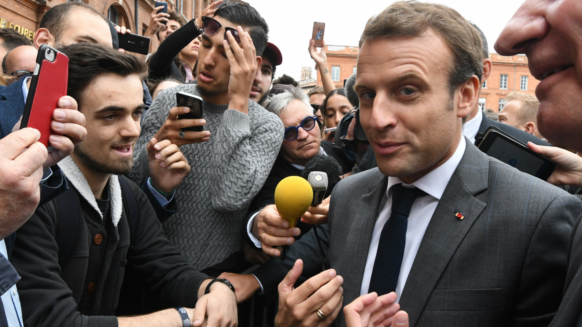 Macron afronta la primera huelga general contra su reforma laboral