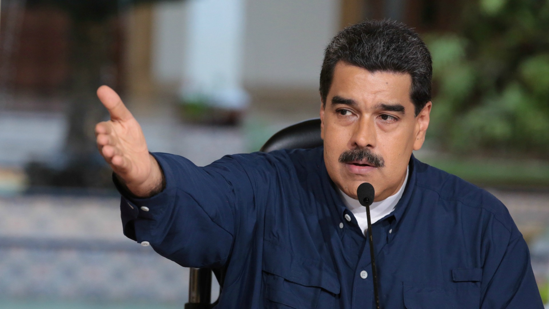 Maduro acusa a Rajoy de actuar como un «dictador» ante el referéndum de Cataluña