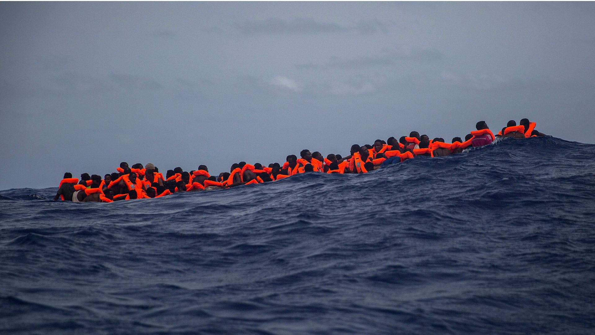 Mas de 100 desaparecidos frente a las costas de Libia tras un naufragio