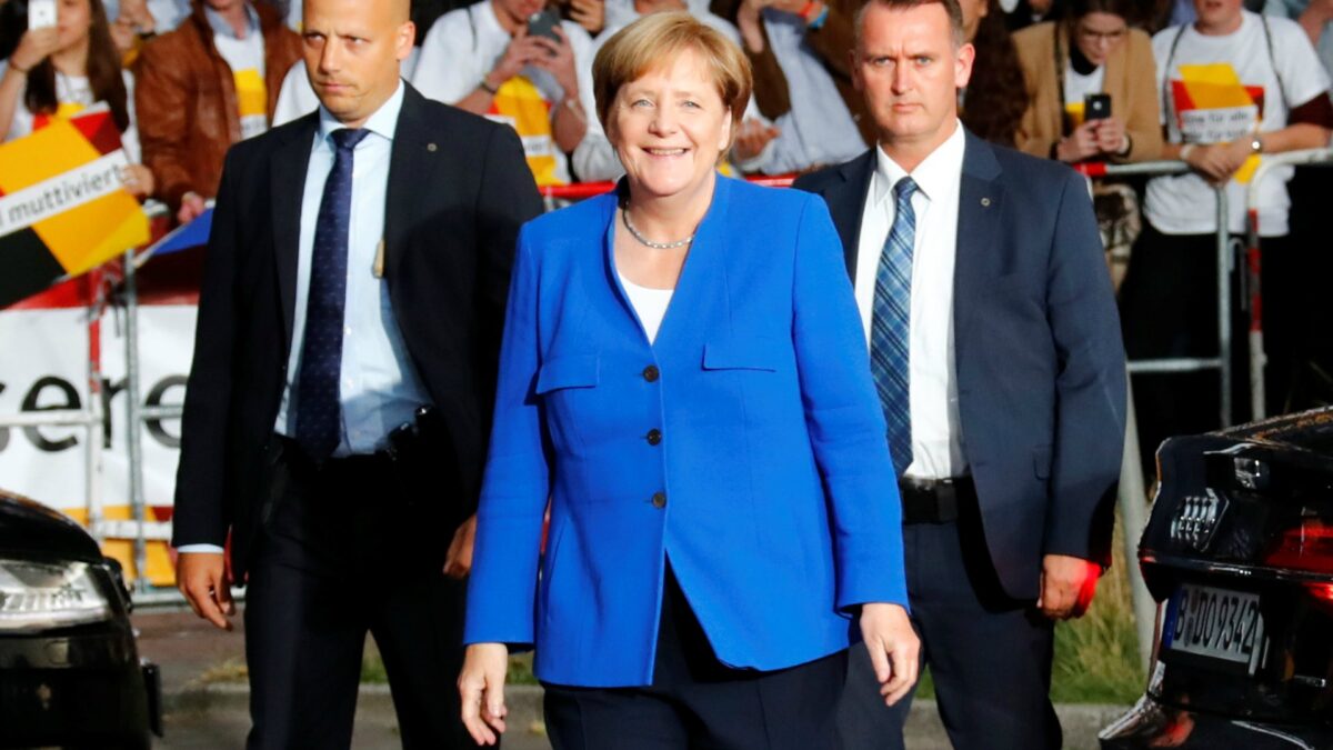 Merkel gana el único debate televisado frente a Schulz