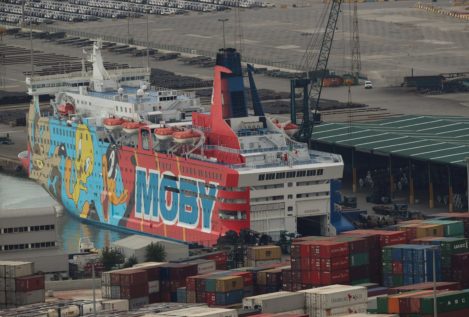 No es 'fake': el Gobierno manda un barco de Piolín para alojar a los policías destinados en Cataluña