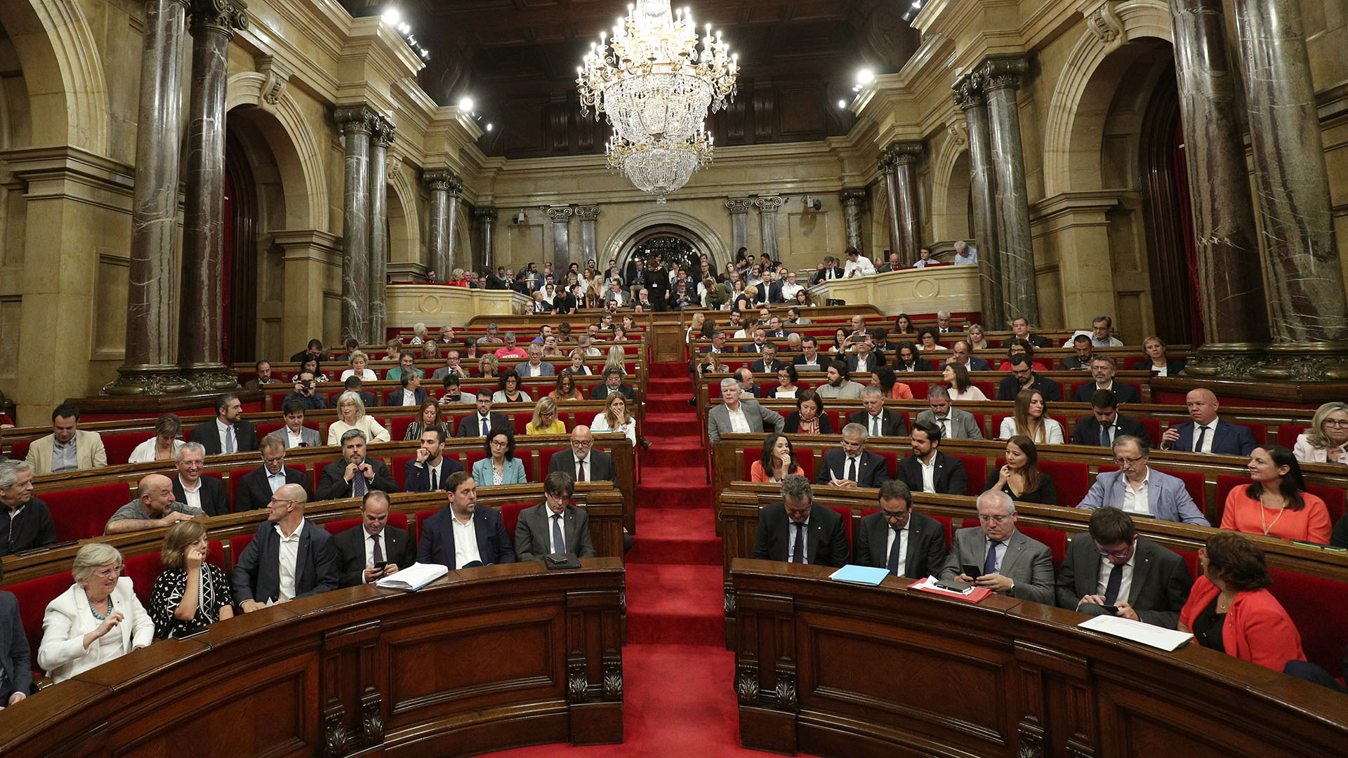 El Parlament catalán aprueba la Ley del Referéndum, en directo