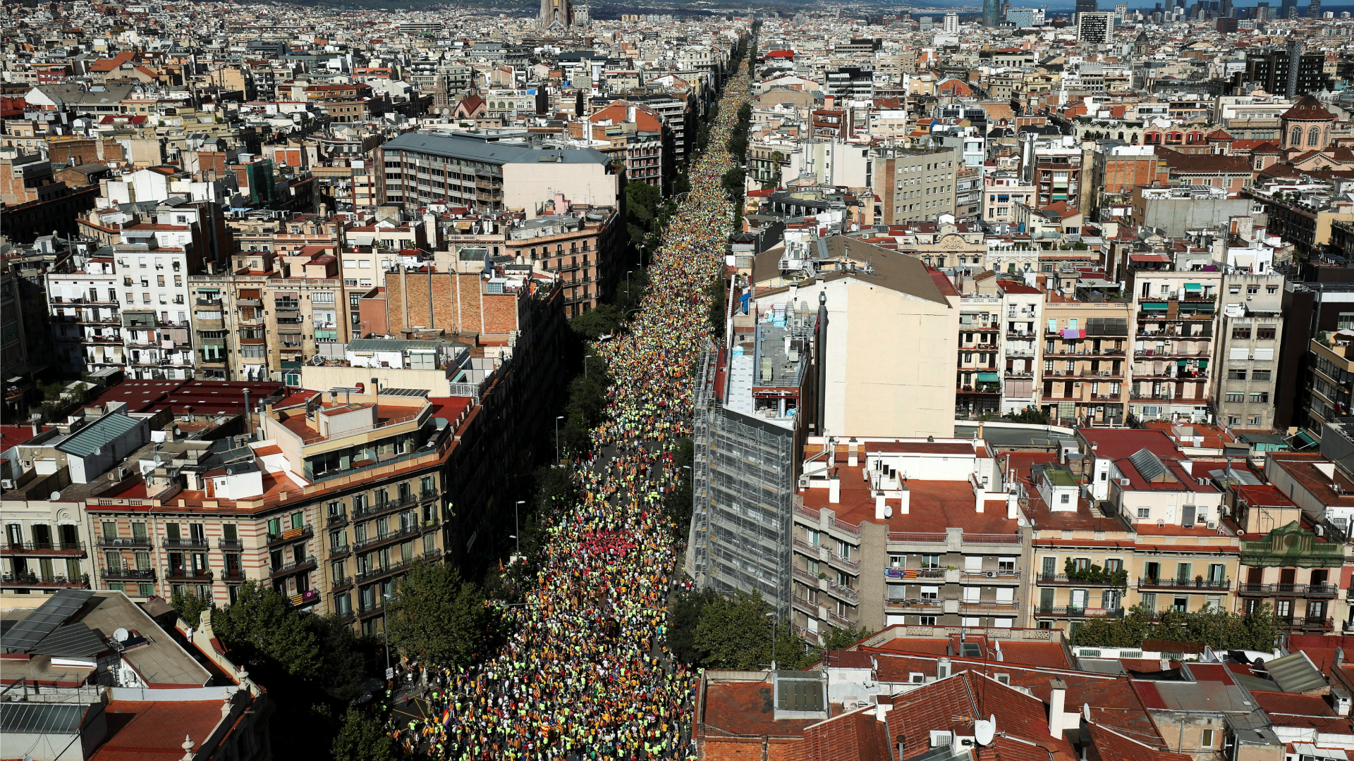 Los independentistas toman las calles de Barcelona en la Diada