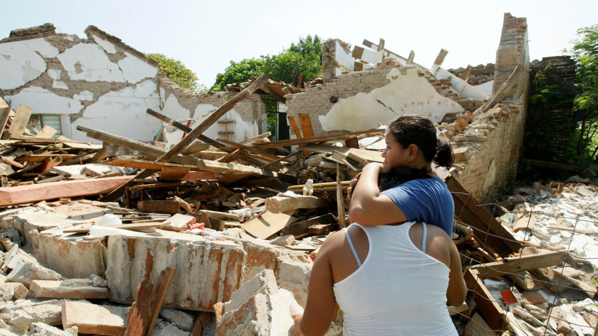 Sube a 90 el número de muertos por el terremoto en México