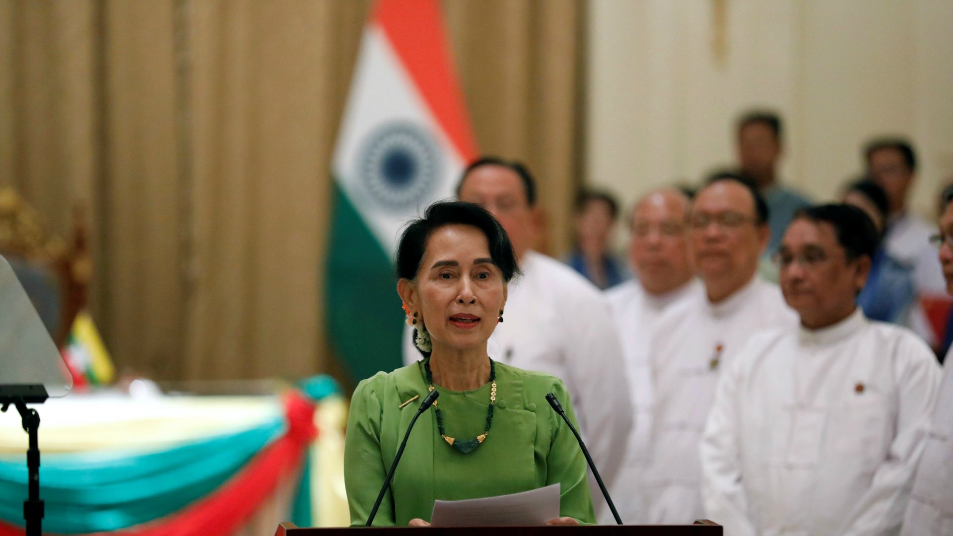 Suu Kyi acusa a los rebeldes rohingyas de difundir «desinformación»