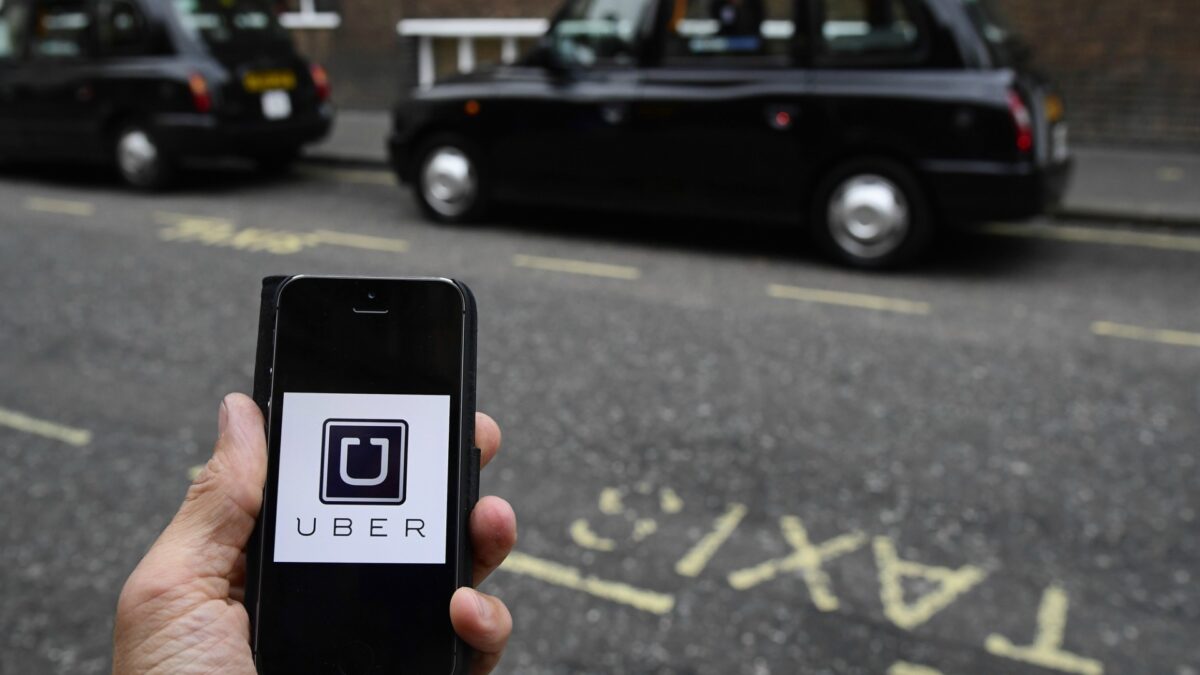 Uber pierde su licencia para operar en Londres