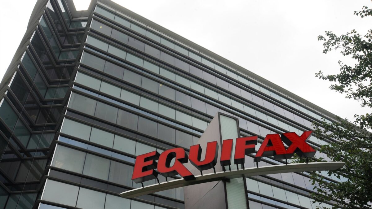 Un ciberataque a la firma Equifax de EEUU expone los datos de 143 millones de personas