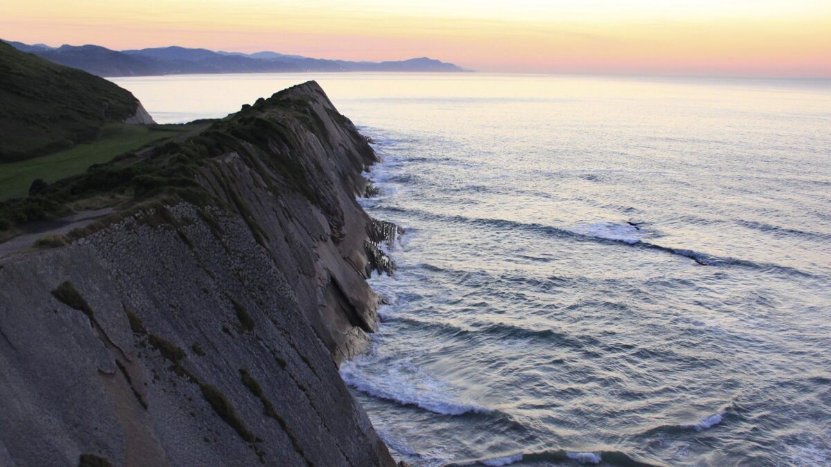 Zumaia, mucho más que el Rocadragón de Juego de Tronos