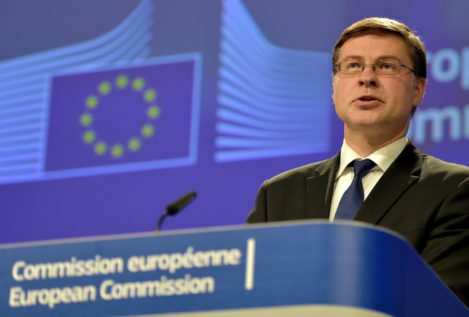 La Comisión Europea allana el camino hacia una unión bancaria