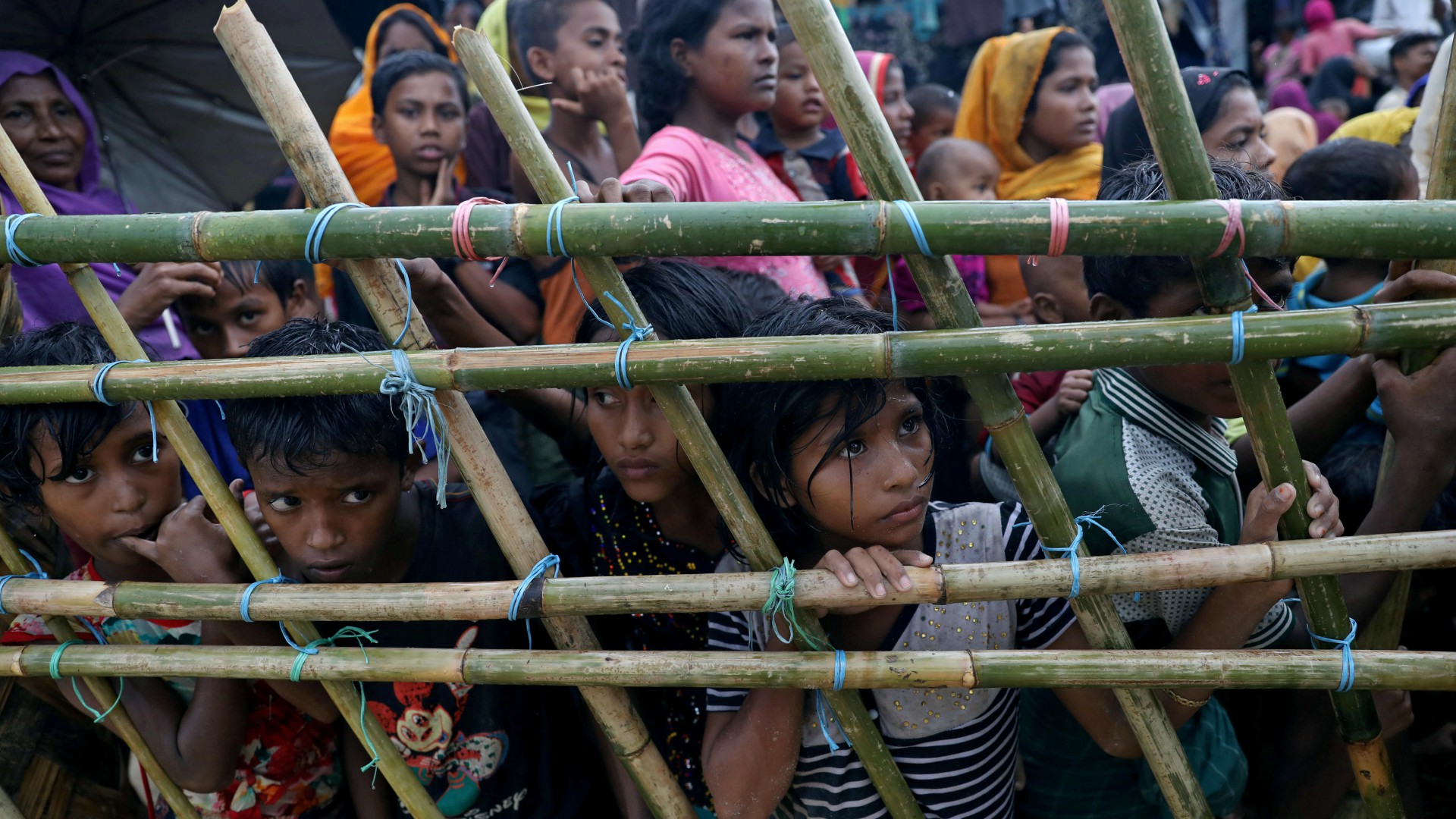 Al menos 12 muertos y numerosos desaparecidos en el naufragio de un barco con refugiados rohingyas 1