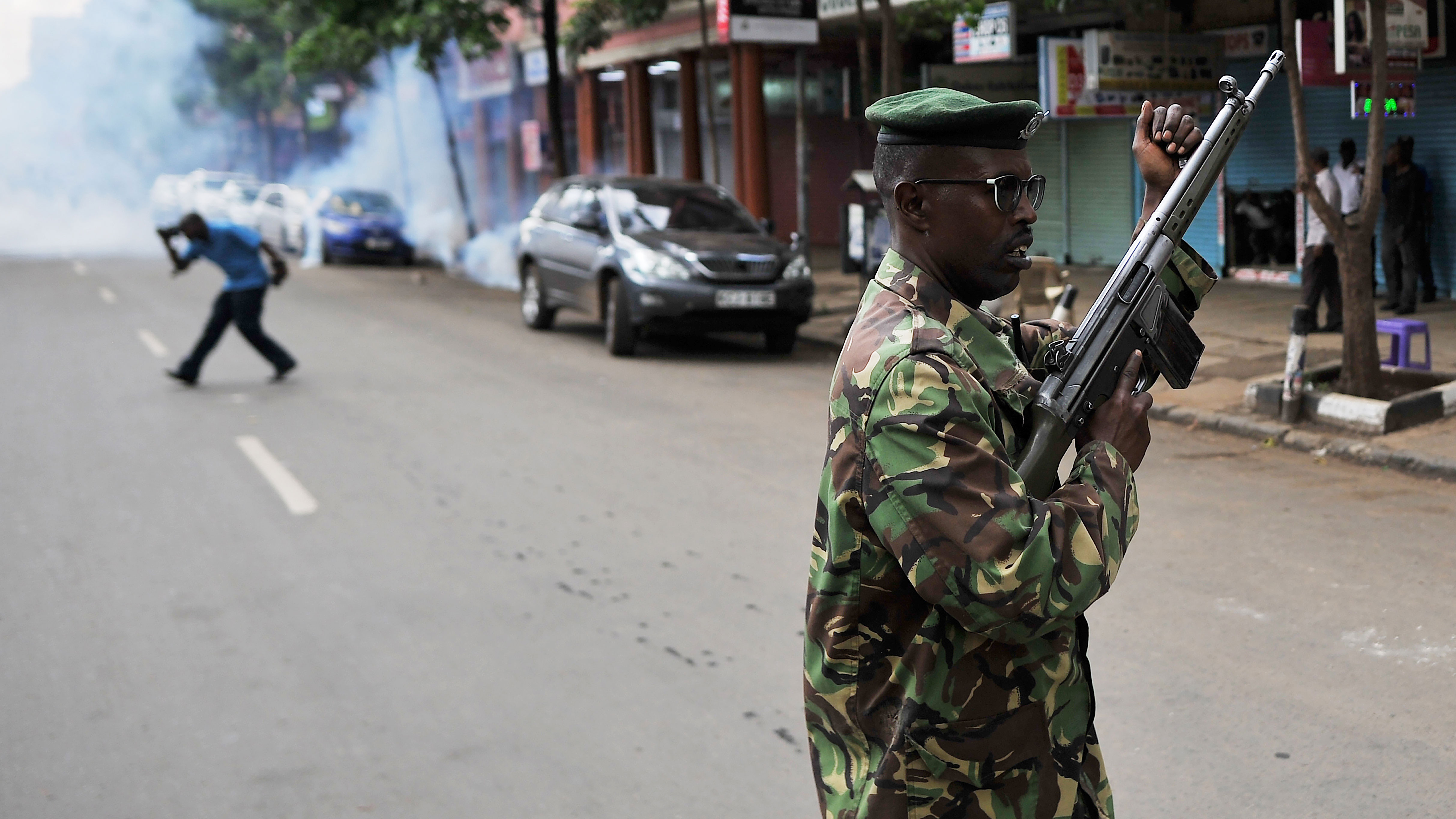Al menos dos personas abatidas a balazos en protestas prelectorales en Kenia